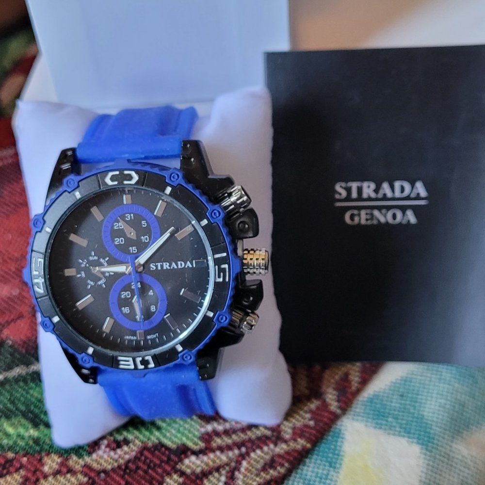 Men's Watch - Picture 4 of 4